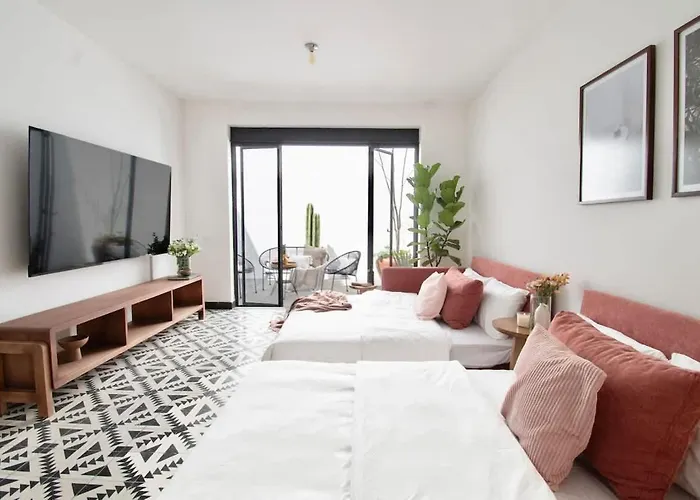 Casa de férias Spacious 4br With 5 Beds