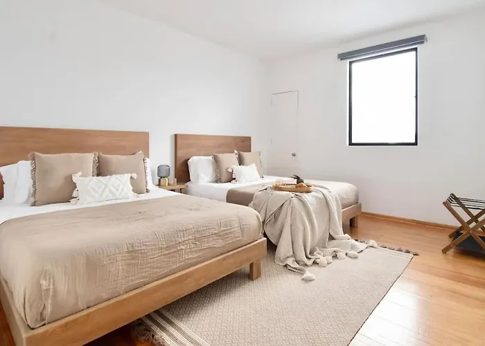 Spacious 4br With 5 Beds Casa de férias